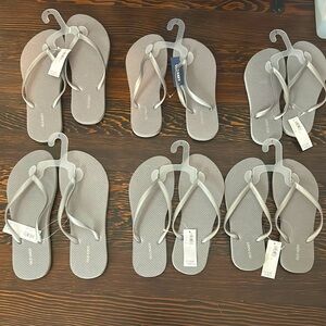 NWT Old Navy silver flip flop bundle - set of 6